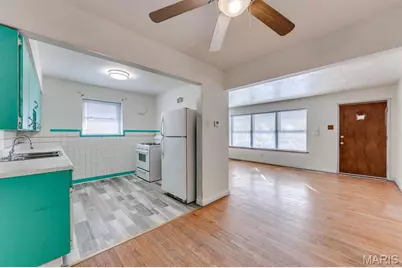 5875 Robert Avenue, Saint Louis, MO 63109 - Photo 9