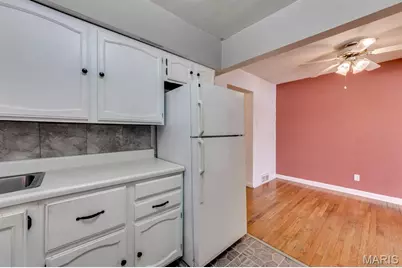5875 Robert Avenue, Saint Louis, MO 63109 - Photo 33