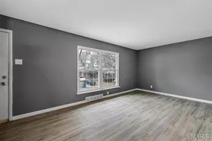 4116 Ammann Ln, Saint Louis, MO 63121 - Photo 7