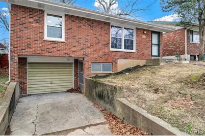 4116 Ammann Lane, Saint Louis, MO 63121 - Photo 3