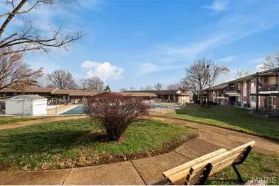 9924 Bunker Hill Drive #G, Saint Louis, MO 63123 - Photo 21