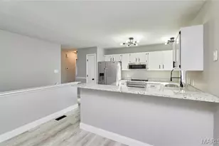 1708 Lynncove Ln, Saint Charles, MO 63303 - Photo 17