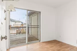 9035 W Swan Cir, Saint Louis, MO 63144 - Photo 5