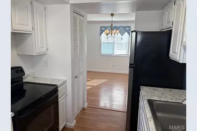 9035 West Swan Circle, Saint Louis, MO 63144 - Photo 9