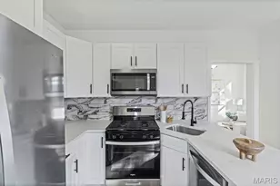 4878 Heidelberg Ave, Saint Louis, MO 63123 - Photo 9