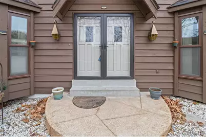 2796 Brandenberg Lane, Saint Louis, MO 63129 - Photo 5
