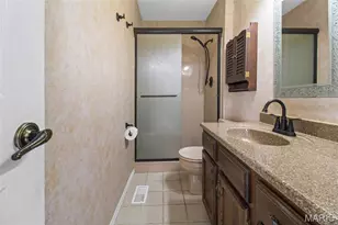 2796 Brandenberg Ln, Saint Louis, MO 63129 - Photo 37