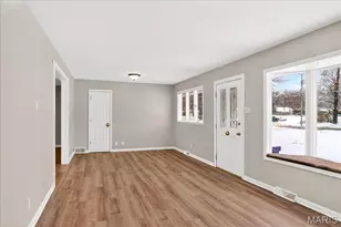 215 Hutchinson Rd, Ellisville, MO 63011 - Photo 7