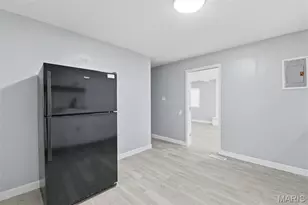 4815 Orange Blossom Ln, Hazelwood, MO 63042 - Photo 7