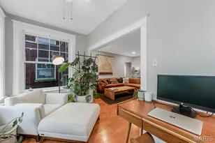 4928 Buckingham Ct, Saint Louis, MO 63108 - Photo 7