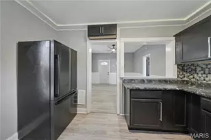 6619 Etzel Ave, University City, MO 63130 - Photo 11