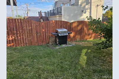 1830 Russell Boulevard, Saint Louis, MO 63104 - Photo 13