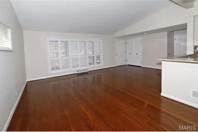 500 Beaucaire Drive, Warson Woods, MO 63122 - Photo 3