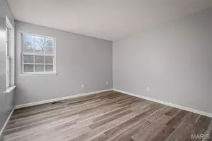 11920 Autumn Lakes Dr, Maryland Heights, MO 63043 - Photo 31