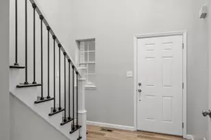 11920 Autumn Lakes Dr, Maryland Heights, MO 63043 - Photo 3