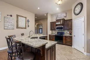 22805 Green Hills Rd, Lebanon, MO 65536 - Photo 11