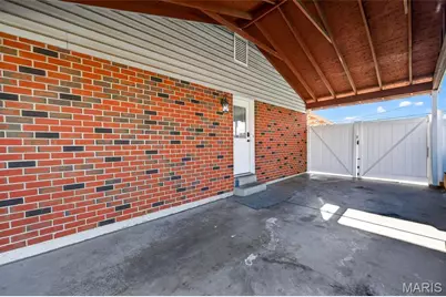 2242 Bolton Street, Saint Charles, MO 63301 - Photo 15