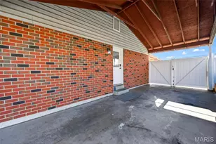 2242 Bolton St, Saint Charles, MO 63301 - Photo 15