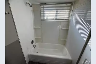 8330 Red Fir Drive, Berkeley, MO 63134 - Photo 19