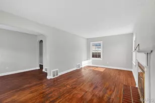 6713 Kenwood Dr, Normandy, MO 63121 - Photo 3