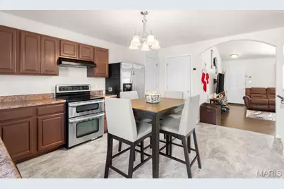 323 Park Hill Drive, Union, MO 63084 - Photo 9