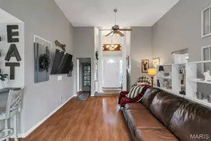 372 Martin Field Ct, Villa Ridge, MO 63089 - Photo 7