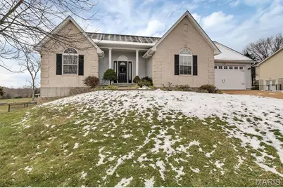 372 Martin Field Court, Villa Ridge, MO 63089 - Photo 3