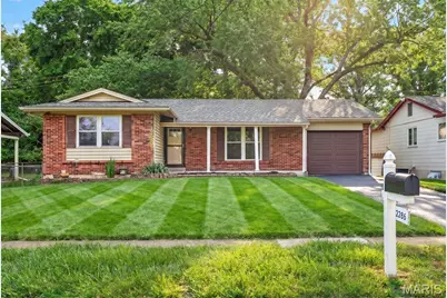 2286 Westglen Park Drive, Maryland Heights, MO 63043 - Photo 1