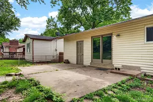 2286 Westglen Park Dr, Maryland Heights, MO 63043 - Photo 37