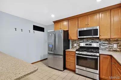 2286 Westglen Park Drive, Maryland Heights, MO 63043 - Photo 15
