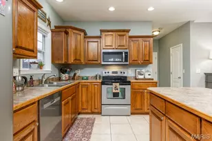 19904 Divine Rd, Lebanon, MO 65536 - Photo 11