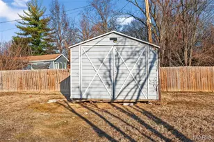 8 Faye Ave, Saint Charles, MO 63301 - Photo 31