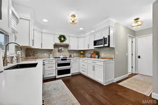 3629 Meadowglen Ct, Saint Charles, MO 63303 - Photo 21