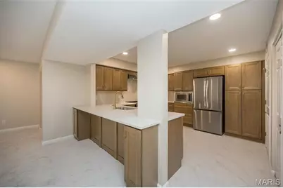 1010 Thoreau Court #211, Creve Coeur, MO 63146 - Photo 9