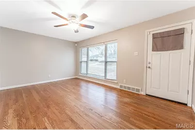 173 Floralea Place, Saint Louis, MO 63127 - Photo 3