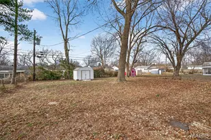 12157 Belaire Pl, Maryland Heights, MO 63043 - Photo 41