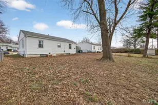 12157 Belaire Pl, Maryland Heights, MO 63043 - Photo 45