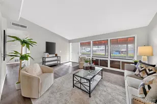 3135 Durwood Dr, Florissant, MO 63033 - Photo 7