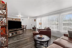 7155 Willow Tree Ln, Saint Louis, MO 63130 - Photo 7