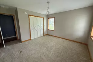 113 E Wood St, Shelbina, MO 63468 - Photo 27