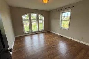 113 E Wood St, Shelbina, MO 63468 - Photo 25