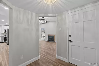 2956 Chevron Drive, Saint Louis, MO 63125 - Photo 9