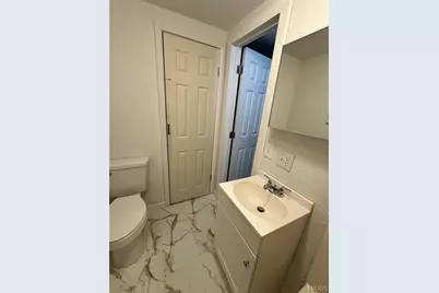 318 Kendall Street, Sikeston, MO 63801 - Photo 11