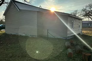 318 Kendall St, Sikeston, MO 63801 - Photo 13