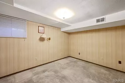 8621 S Laclede Station Road, Unincorporated, MO 63123 - Photo 25