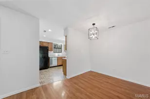 2205 Sequoia Park Ct, Maryland Heights, MO 63043 - Photo 7