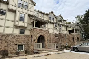 2205 Sequoia Park Ct, Maryland Heights, MO 63043 - Photo 1