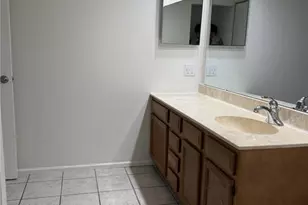 2205 Sequoia Park Ct, Maryland Heights, MO 63043 - Photo 11