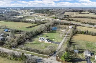 1937 N Commercial Ave, Saint Clair, MO 63077 - Photo 19