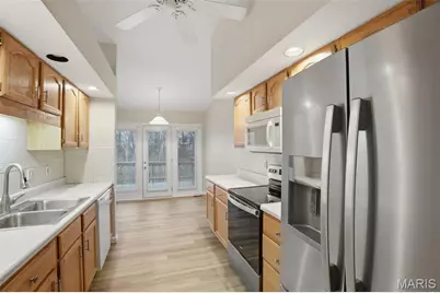 903 Palmer Court #3, Lake Saint Louis, MO 63367 - Photo 9